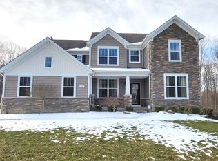 735 Madison Ave, Aurora, OH 44202