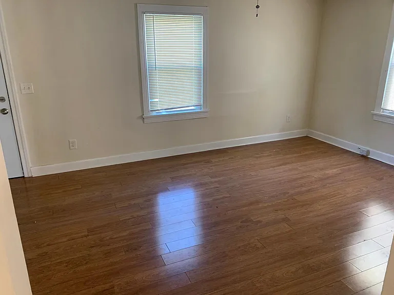 817 Douglas Ave — Photo 11