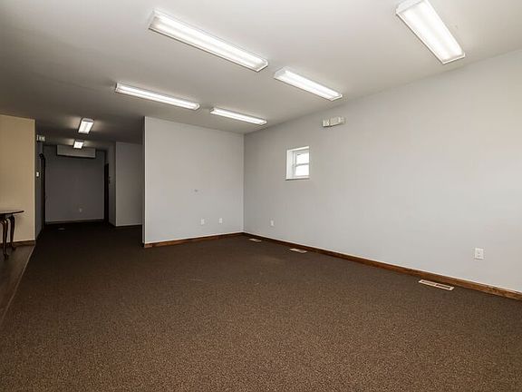 4th image of 226 N Broad St Suite 1