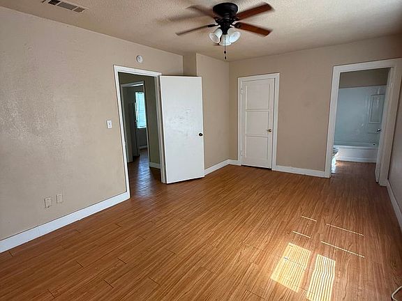 5th image of 4024 Unit #B