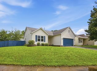 786 Crevis Ln, Columbus, OH 43228