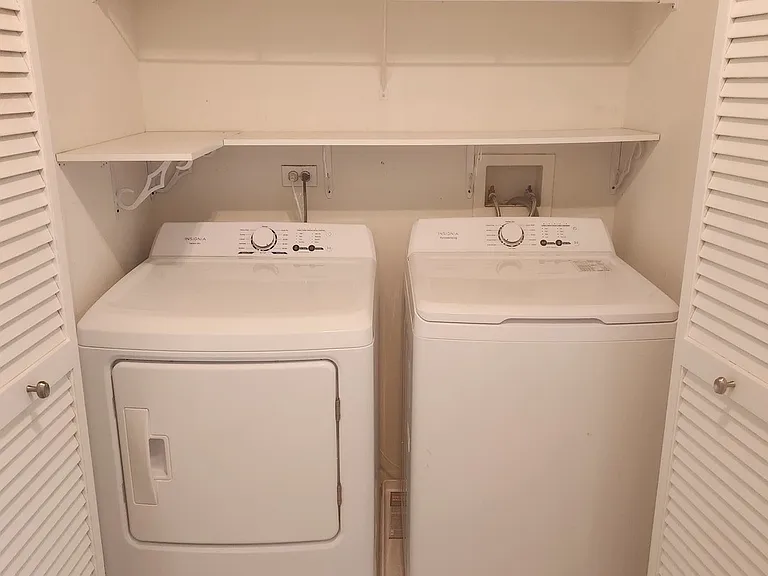 830 Summit Creek Dr #0 — Photo 18