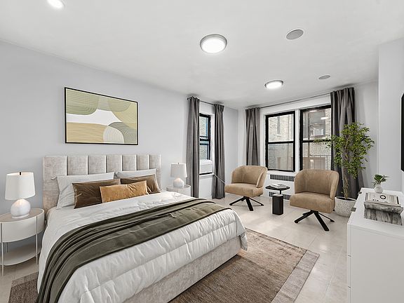 4th image of 300 W 72nd St APT 1A