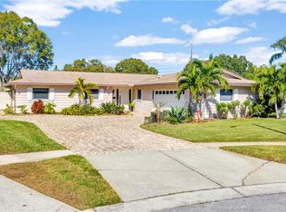 3250 65th Way Cir N, Saint Petersburg, FL 33710