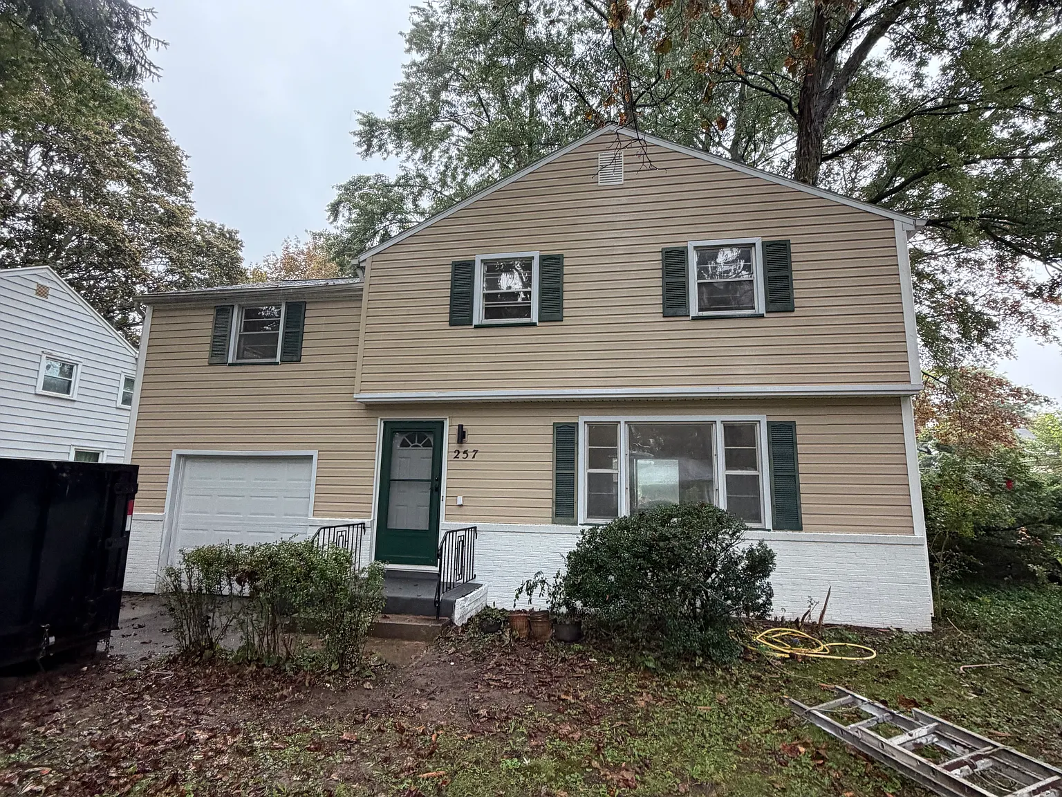 4 bed, 1.5 bath, 1450 sqft, $3,300 — Photo 1