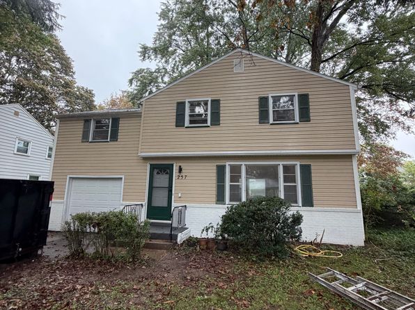 257 Thomas Ave