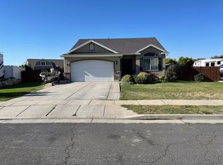 175 W Hancock Cir N, Ogden, UT 84404