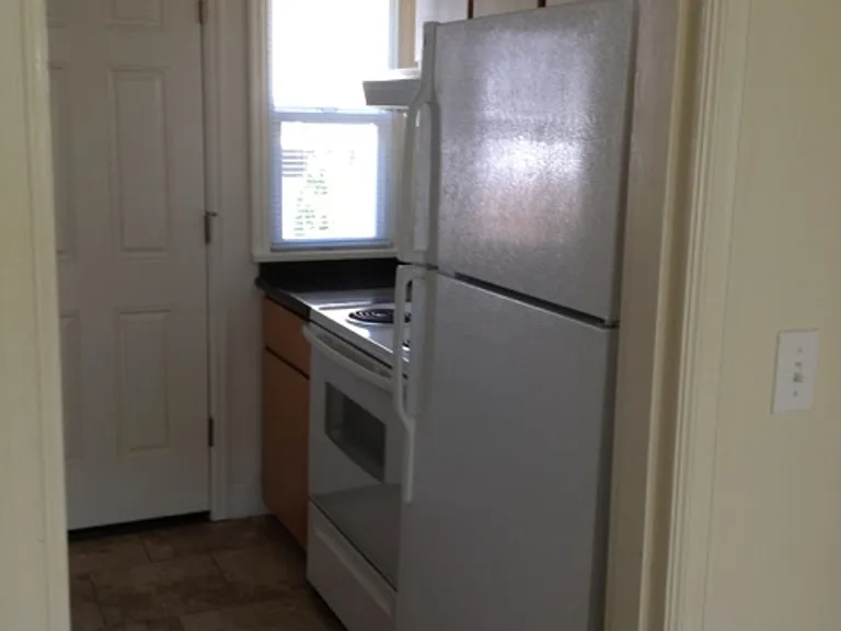 6535 N Greeley Ave — Photo 7