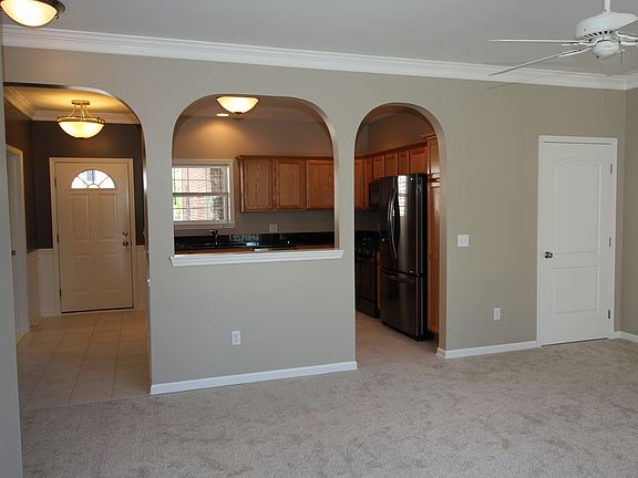 5th image of 2906 N Knightsbridge Cir