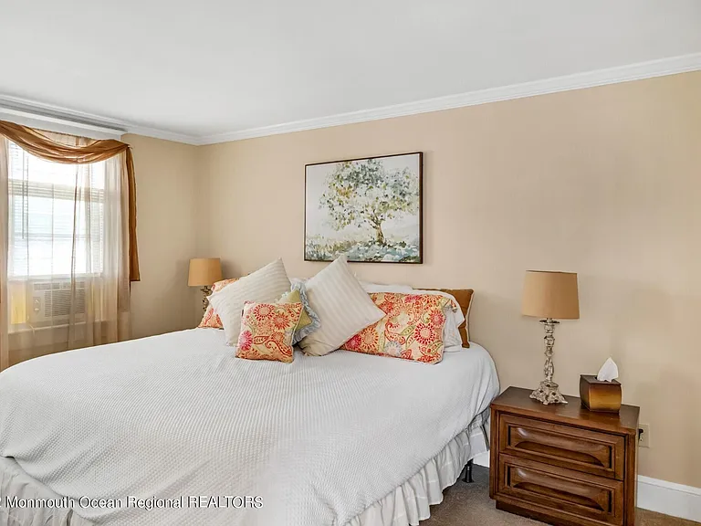 51 Seadrift Ave — Photo 22