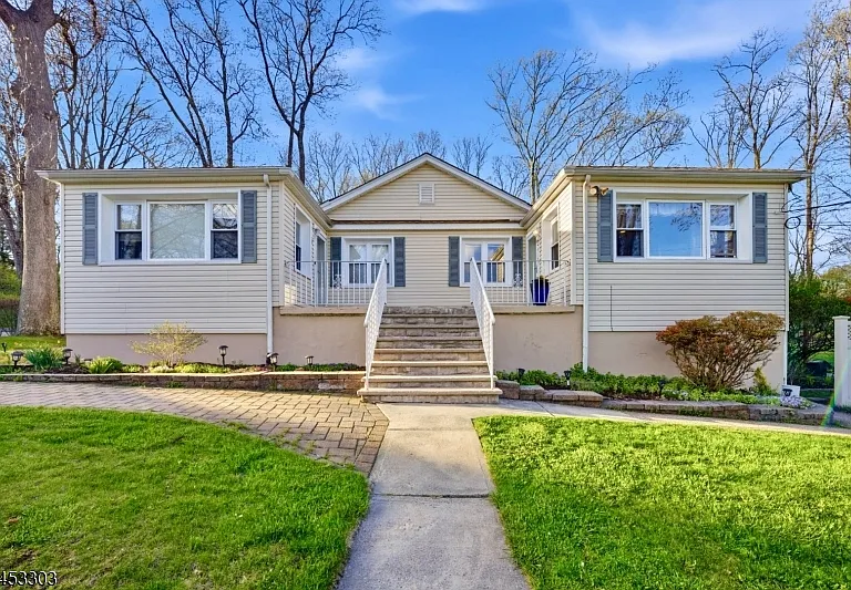 7 Valley Rd #A — Photo 1