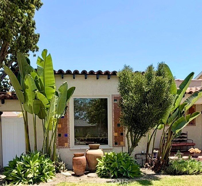 1st image of 3722 Somerset Dr
