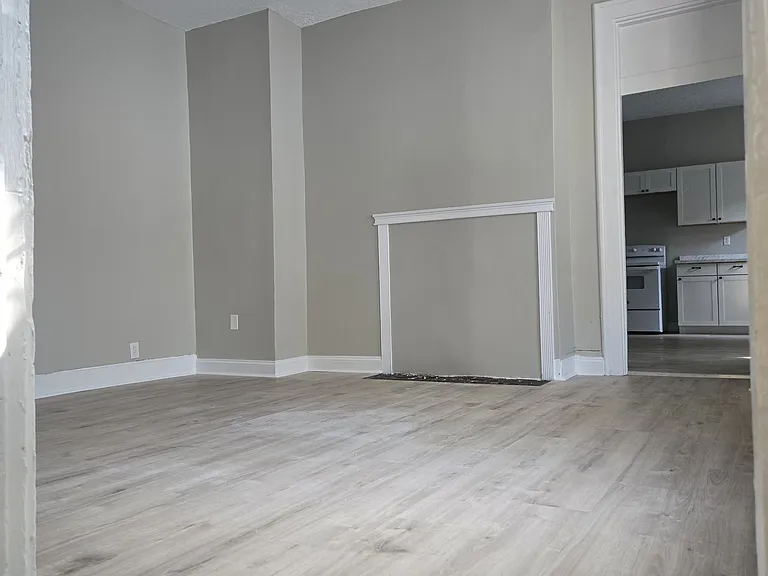 831 Central Ave — Photo 5