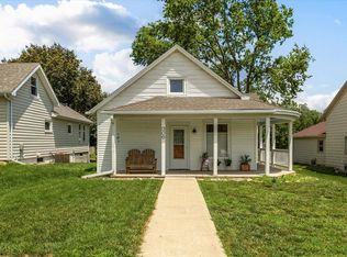 306 3rd St, Neola, IA 51559