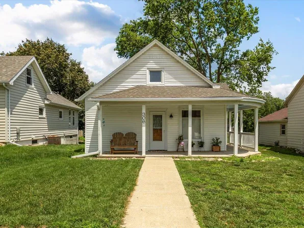 306 3rd St, Neola, IA 51559