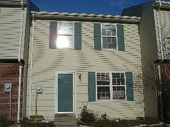 1st image of 415 Surrey Club Ln