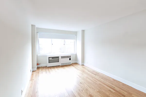 Rented by Stonehenge NYC LLC | media 5