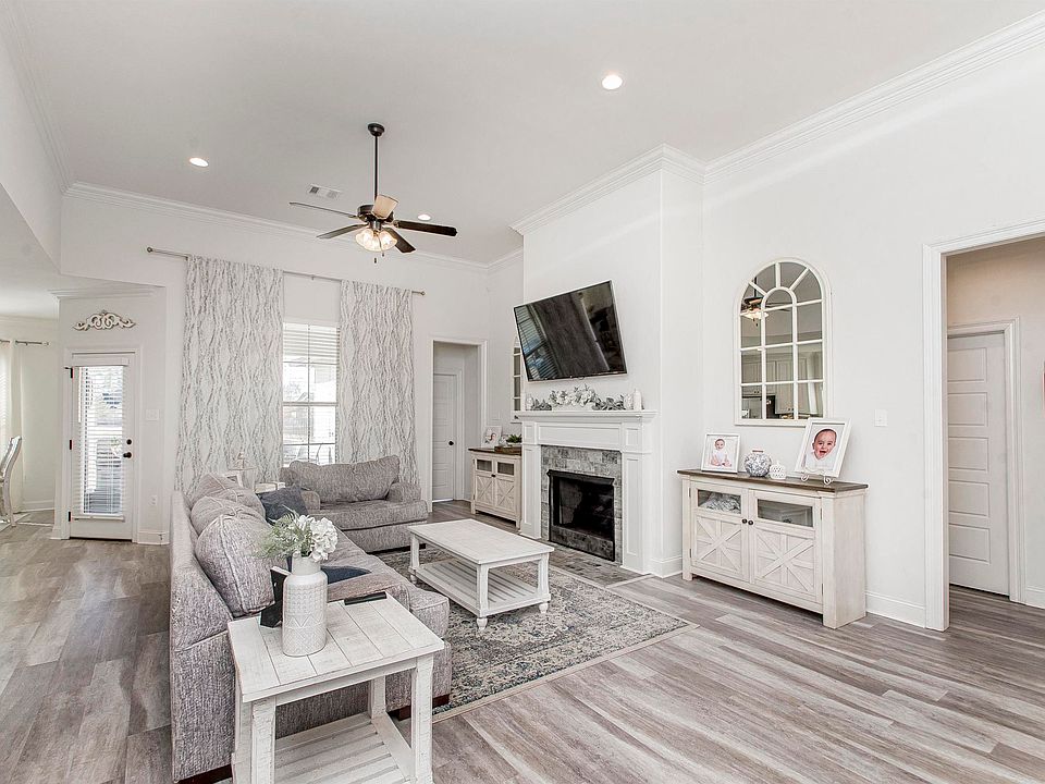 43233 Meadow Grove Dr, Prairieville, LA 70769 MLS 2023018376 Zillow