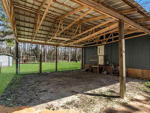 3rd image of 24592 Shady Oaks Blvd