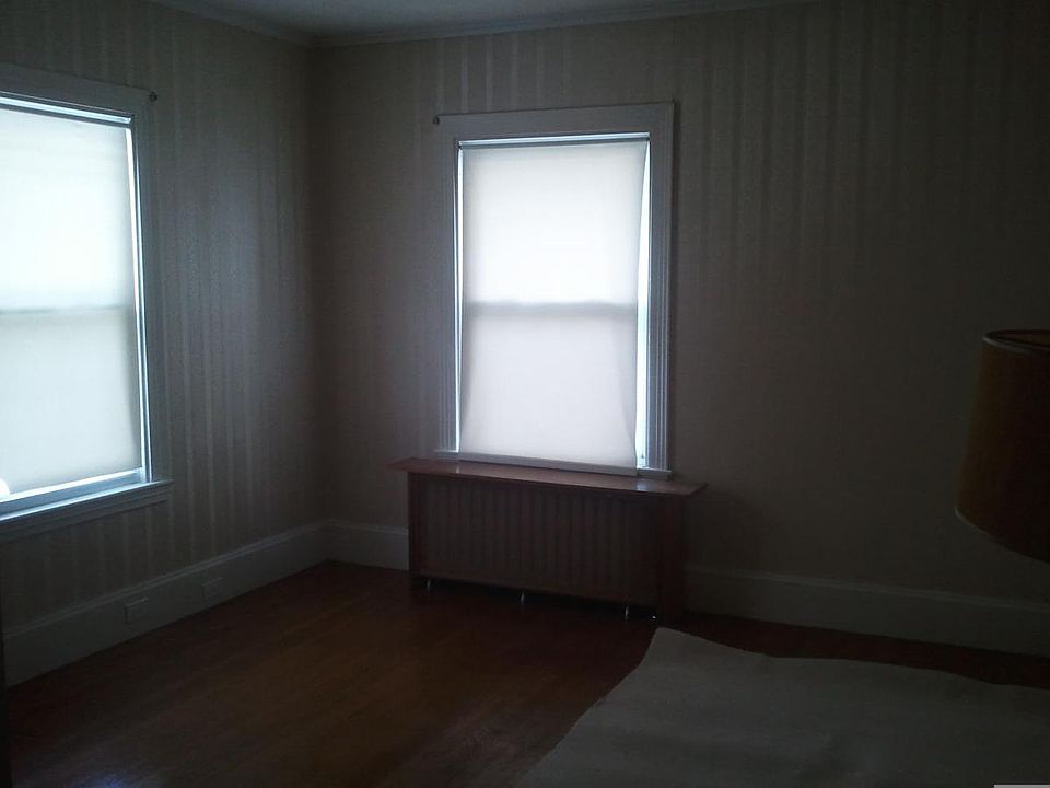 2nd image of 44 Fruit St #1