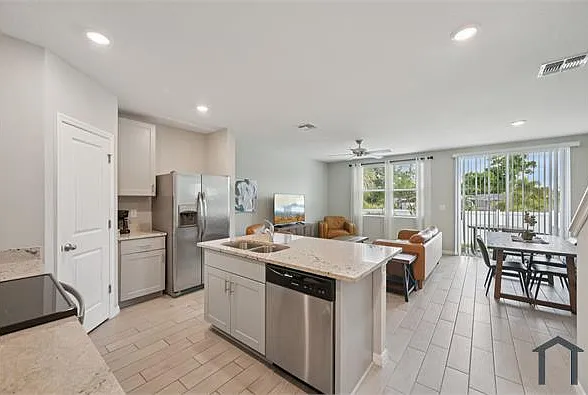 5820 Ocean Isle Dr