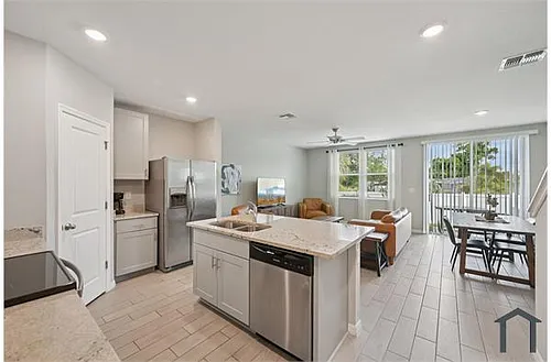 5820 Ocean Isle Dr Photo 1