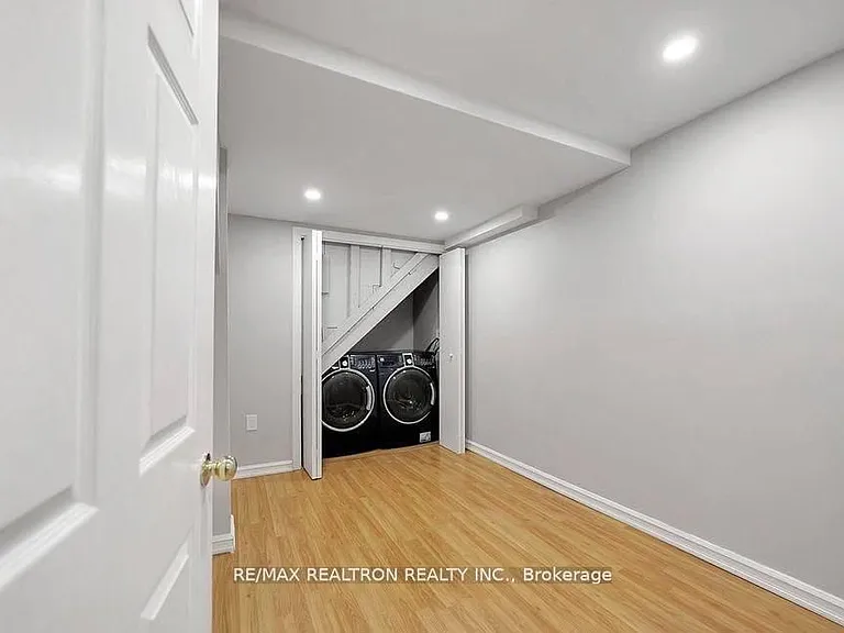 28 Hartwell Way — Photo 21