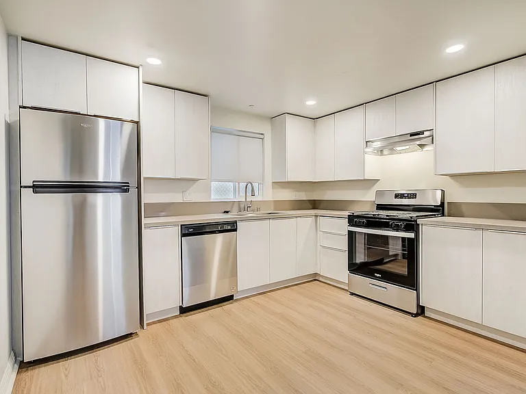 632 N Kingsley Dr #1 — Photo 6