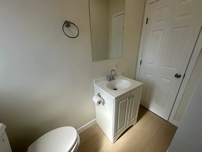 720 Salem St #7 — Photo 9