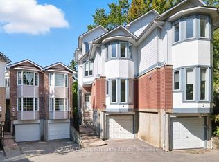 2949 Richmond Rd #4, Ottawa, ON K2B 6S6