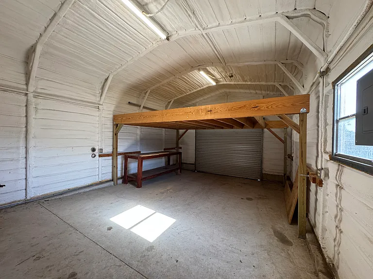300 Church St — Photo 2