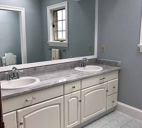 Kid's bathroom 