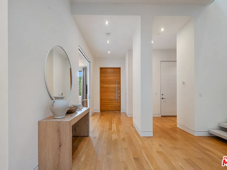 6359 Colgate Ave — Photo 4