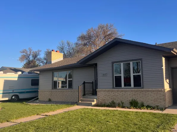 317 E Denver Ave, Bismarck, ND 58504