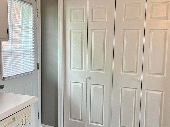 5th image of 1200 Peyton Cir #1