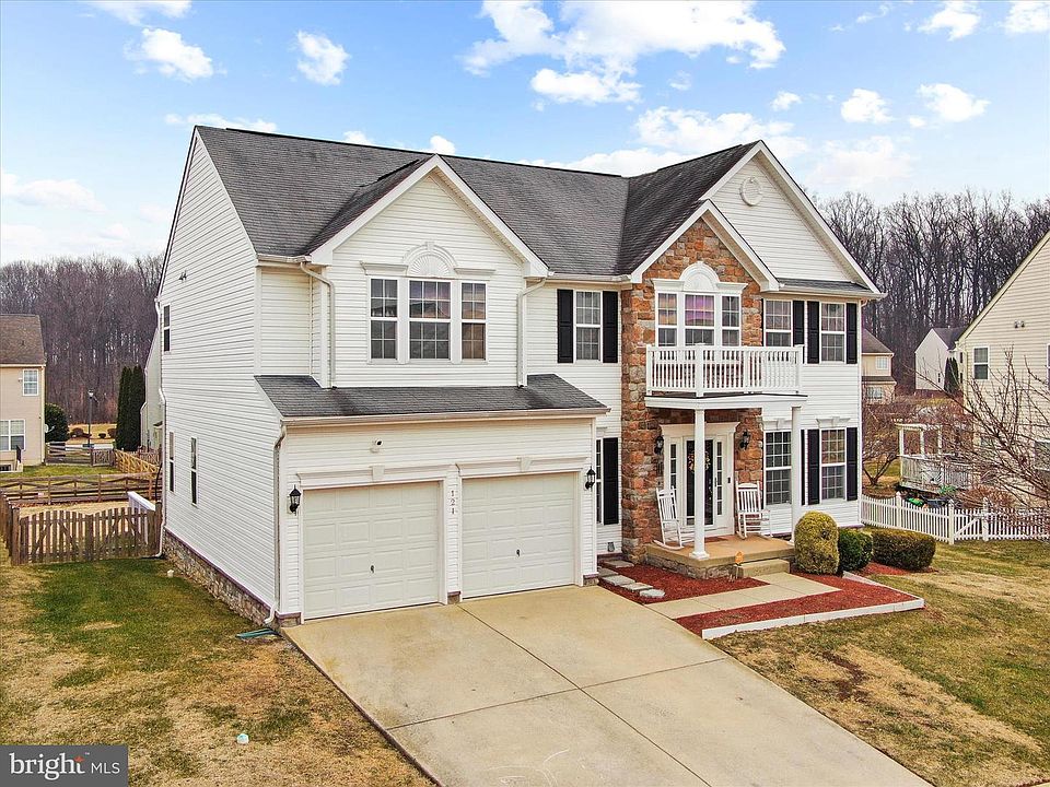1st image of 121 Chagall Ln