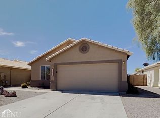 2049 W 20th Ave, Apache Junction, AZ 85120