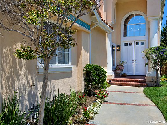 3rd image of 44 Poniu Cir