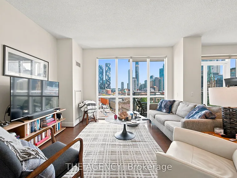 112 George St S #S1006 — Photo 1