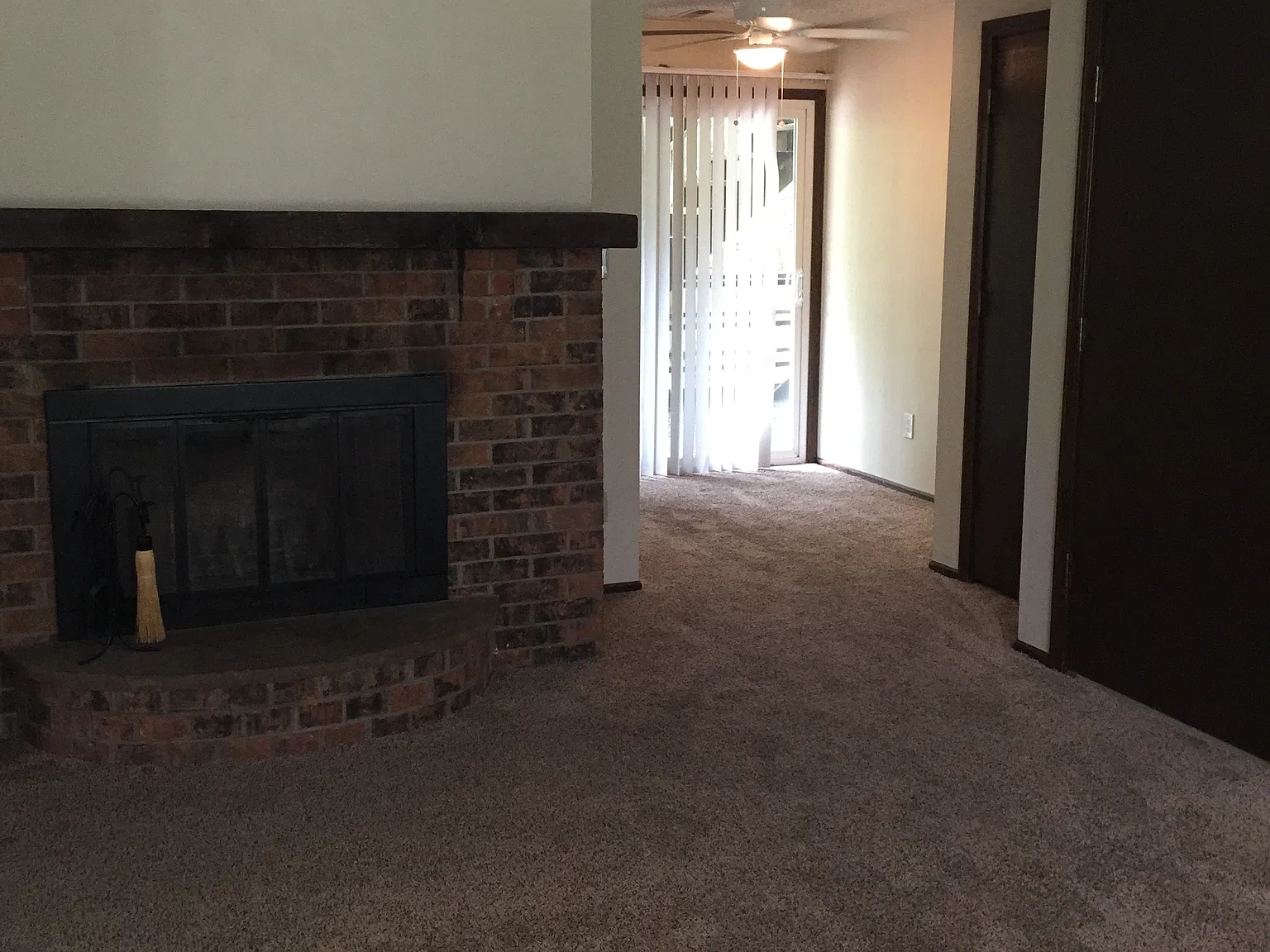 2 bed, 855 sqft, $905 — Photo 1