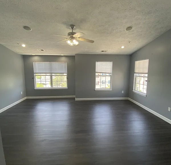 8025 Brookstone Ct — Photo 17