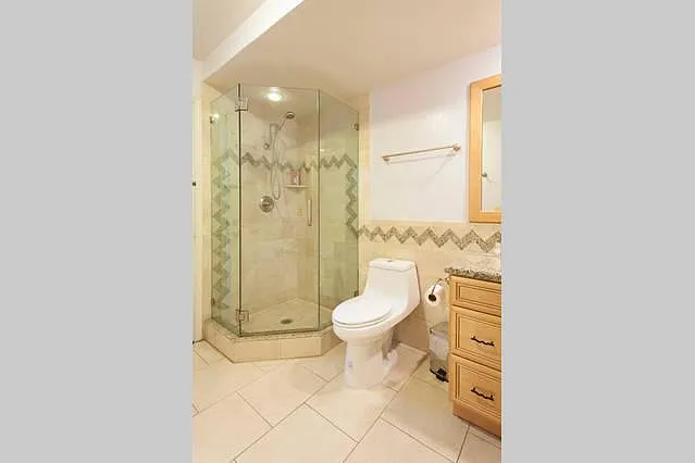 22639 Oakcrest Ct #A — Photo 9