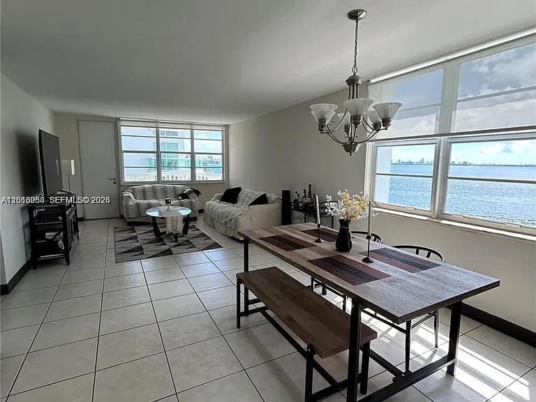 2016 Bay Dr #407 — Photo 4