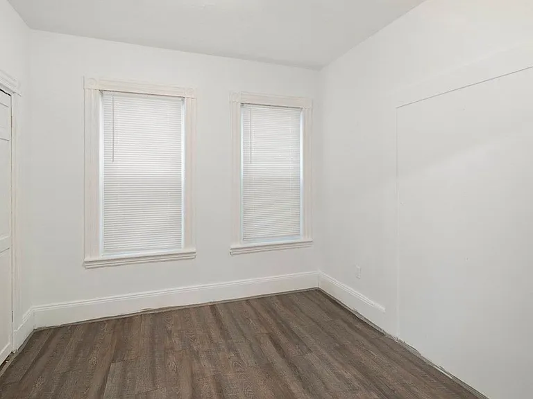 52 Calumet St #2 — Photo 6