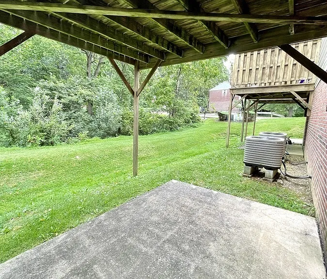 444 Tanglewood Ln — Photo 96