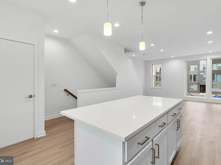 3000 Schirra Ln — Photo 5