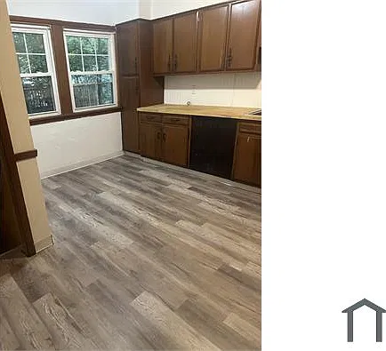 4 bed, 1800 sqft, $1,850 — Photo 3
