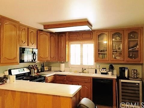 4th image of 12171 Winton St