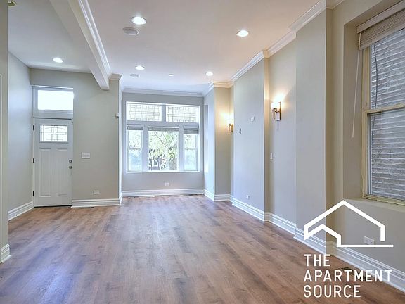 5th image of 1316 N Artesian Ave #1