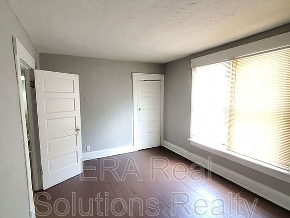 5th image of 150 Midland Ave